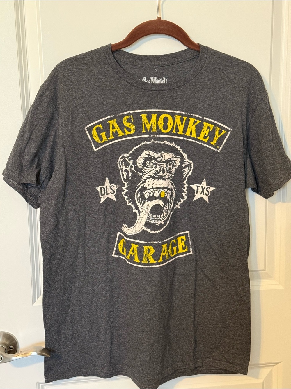 Gas Monkey Garage Men’s Graphic T-Shirt Large Gray Monkey Hot Rod Dallas Texas